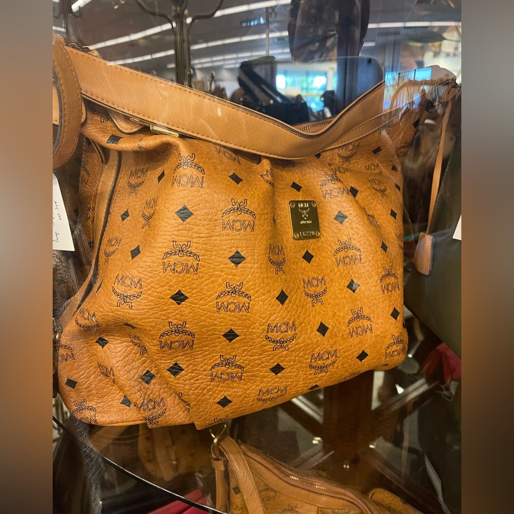 ‼️Sold‼️MCM Large sling hobo bag
